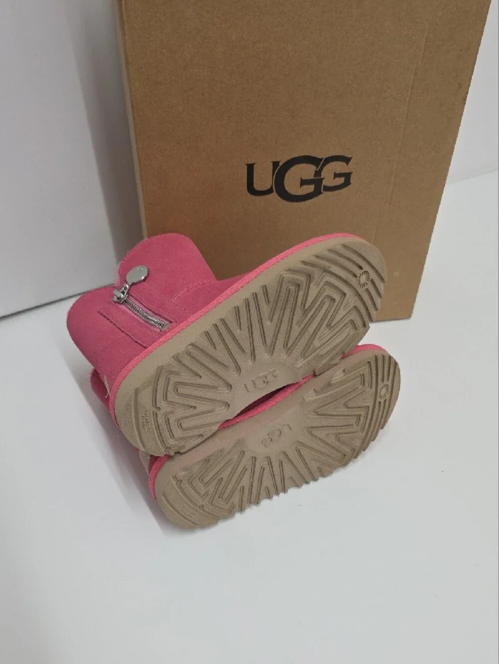 NWOT UGG Kids Pink Suede Shearling Zip-Accent Boots Size 10
